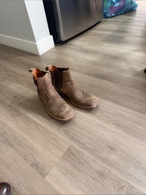 Men's Suede Chukka Boots in Brown